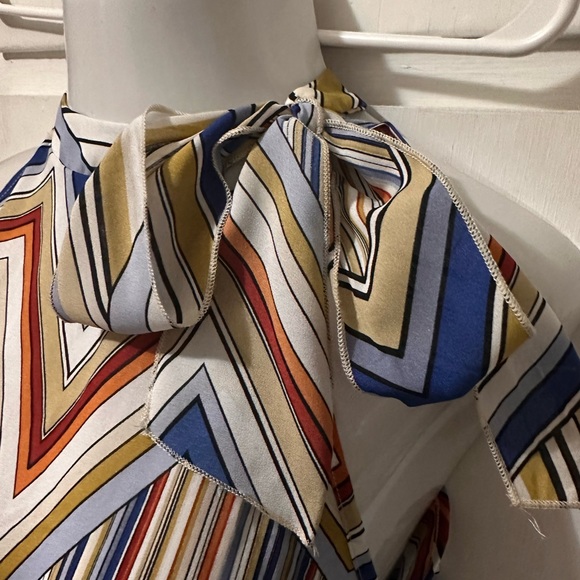 Cha-Cha Vente sleeveless - Picture 2 of 7